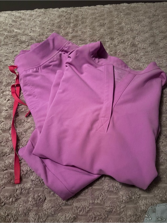 Figs Other - Figs Women's Pink Scrub Set Rafaela Top Zamora Bottoms